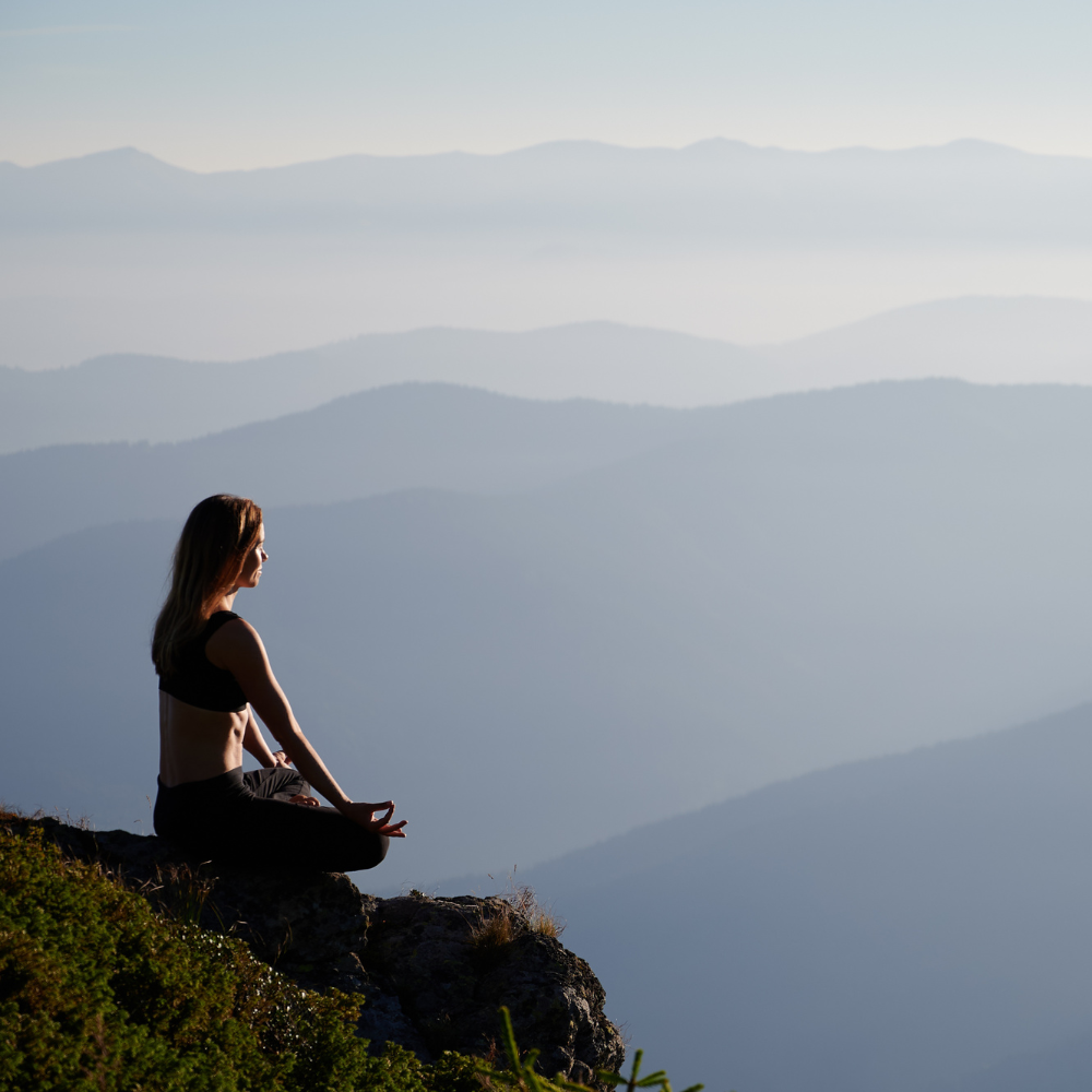 Vom Überleben ins Erleben – Yoga, Duft & Selbstvertrauen