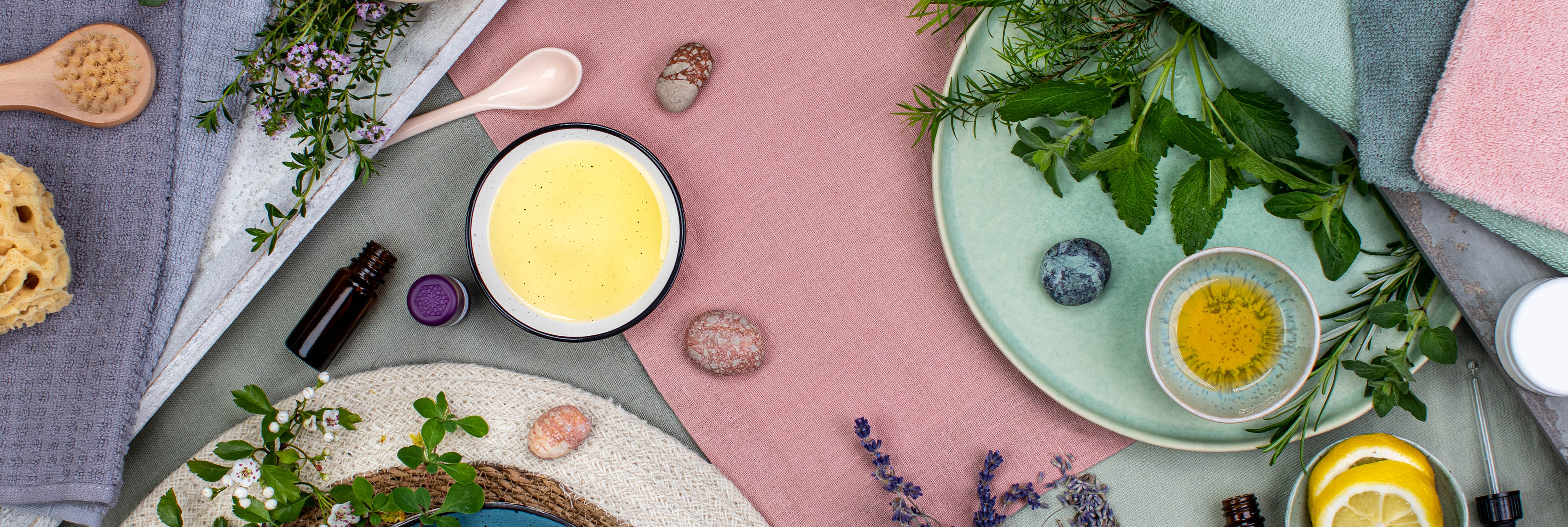 Naturkosmetik-Zutaten, Kräuter und Öle für DIY-Seifen